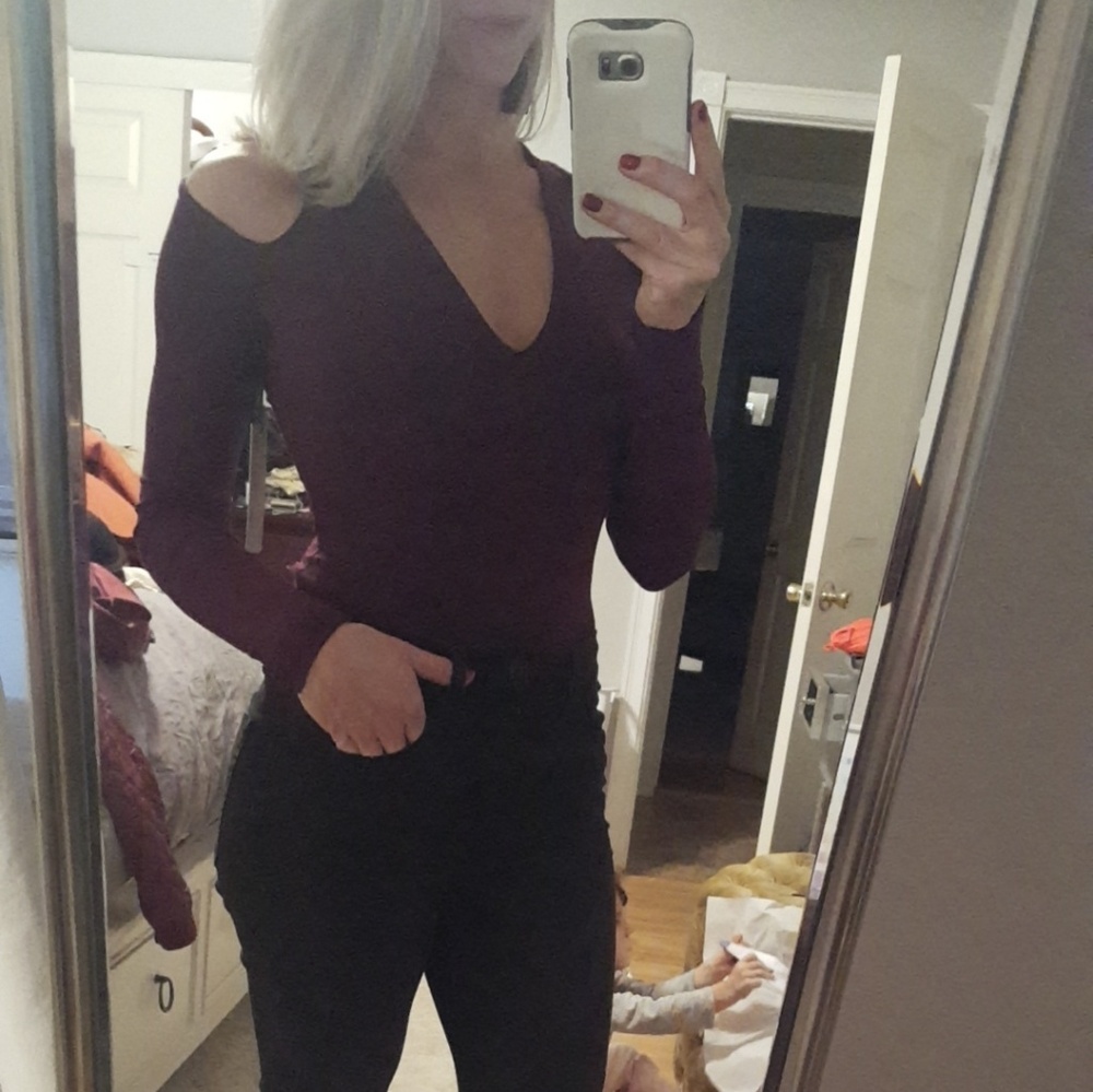 NWOT Bailey 44 Patricia Cold Shoulder Bodysuit